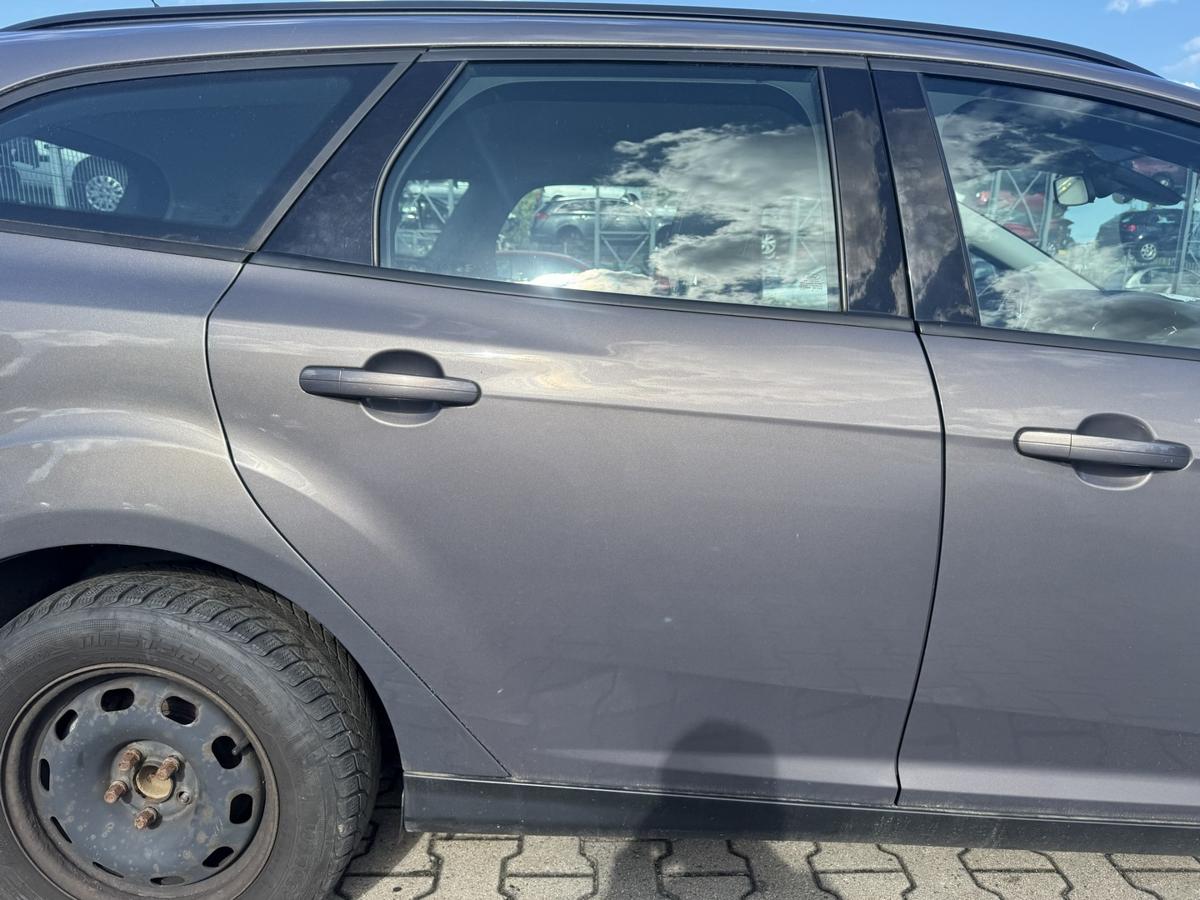 Ford Focus 3 original T&uuml;r hinten rechts Brisbane Braun Kombi Rohbau Bj.2012
